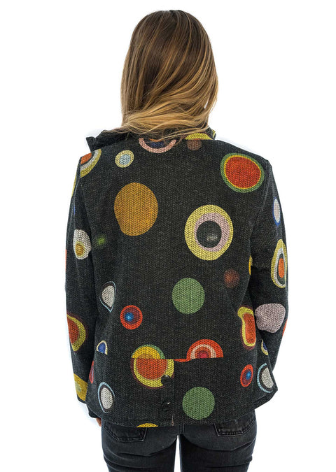 Button detail dot jacket.