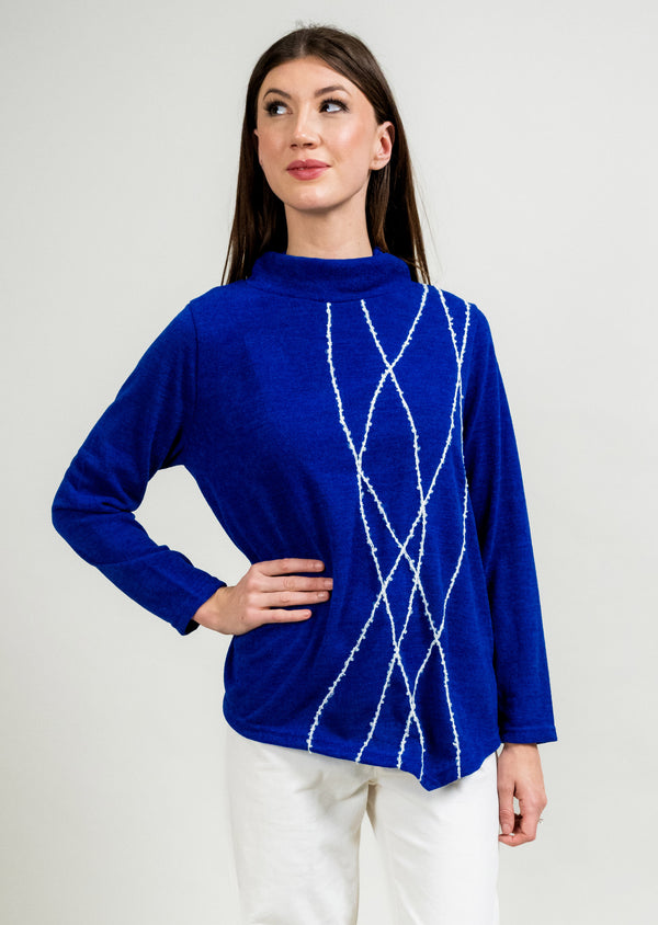 CONRAST EMBROIDERED FUNNEL NECK