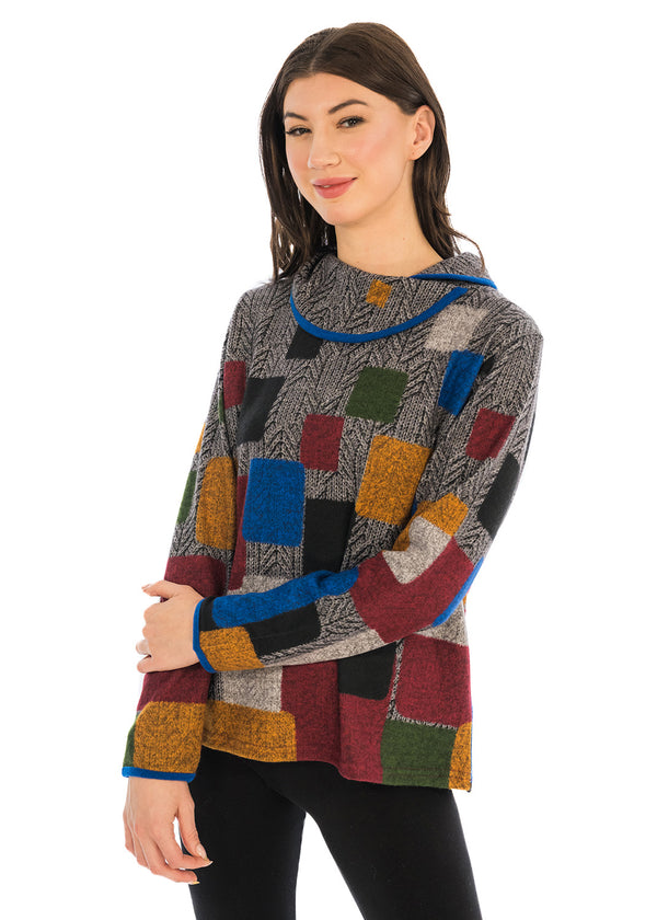 Contrat trim twist neck block pattern sweater