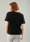 T-Shirt Amari 23 1/2'' avec écriture brodée